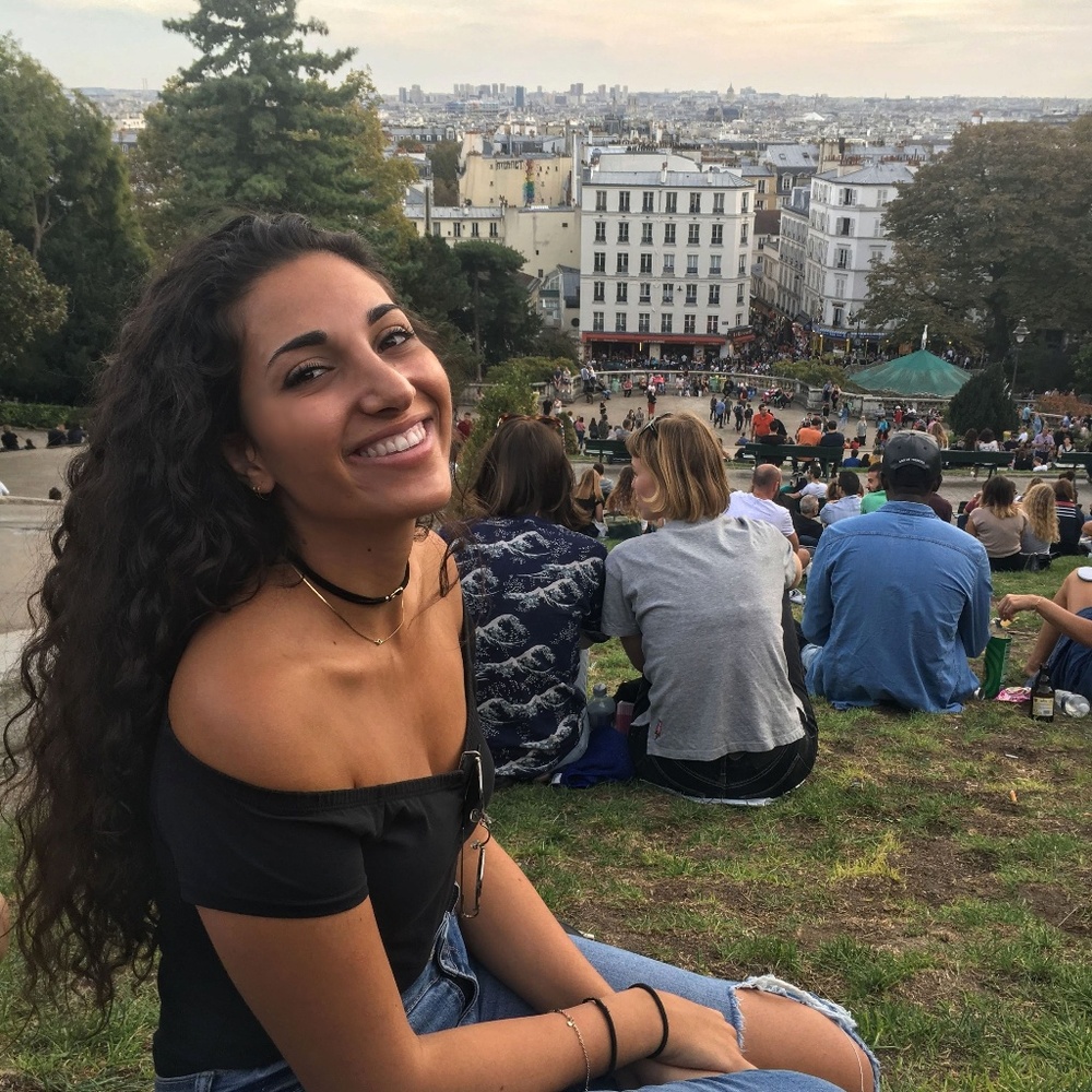 Meet your Posher, Roya